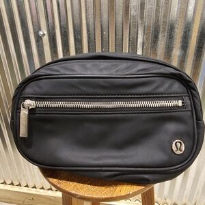 lululemon Wunderlust Belt Bag